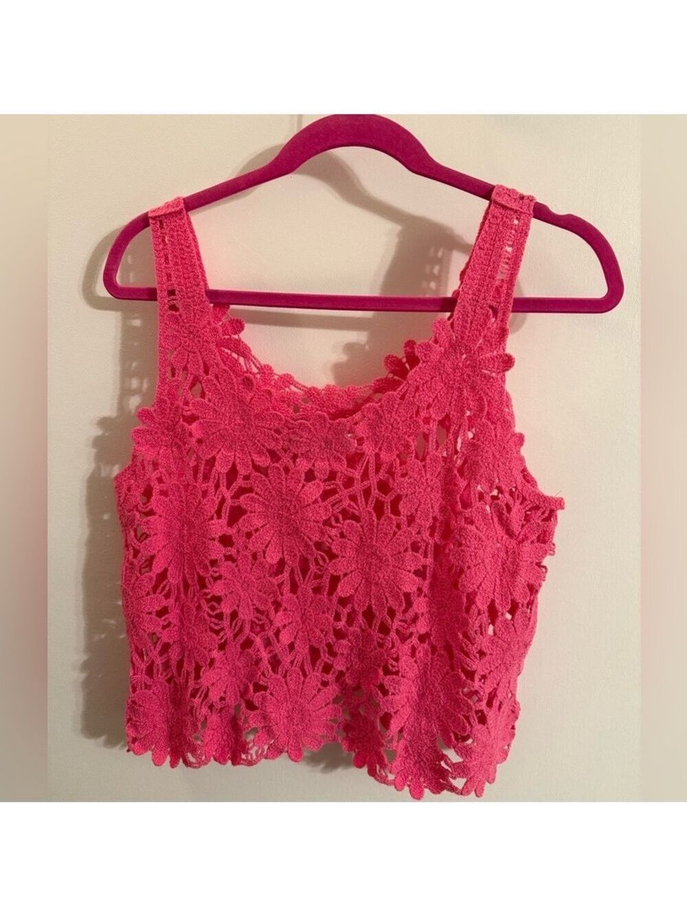 Runway Paris Pink Crochet Lace Crop Tank Top - Picture 4 of 4